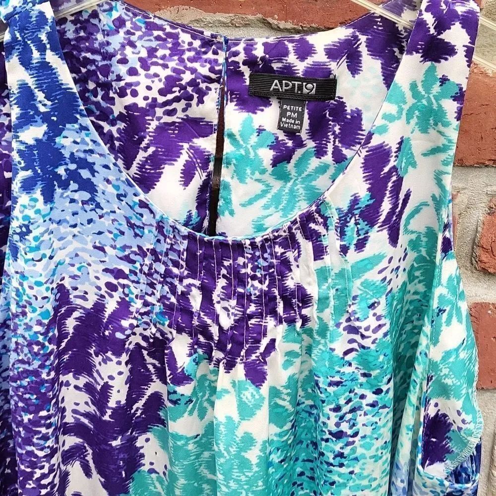 Colorful blouse  - Picture 2 of 5